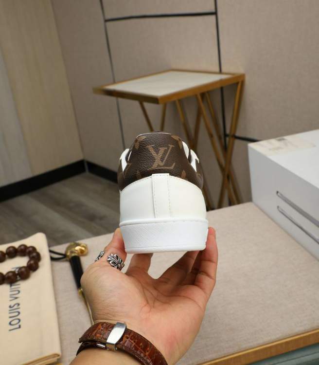 Picture of Louis Vuitton Shoes _SKULVsz38-44mnf080215450